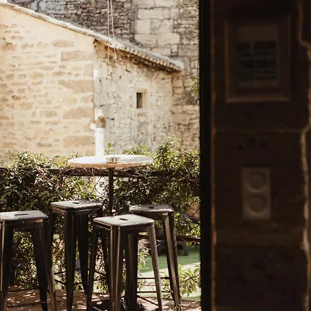 L'oustal Di Fabre - Avec Piscine A Vers-pont-du-gard *