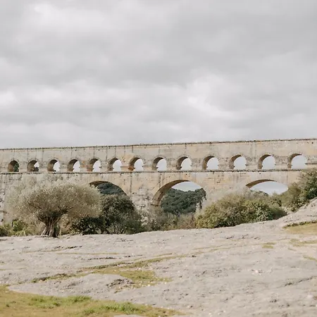 L'oustal Di Fabre - Avec Piscine A Vers-pont-du-gard Villa